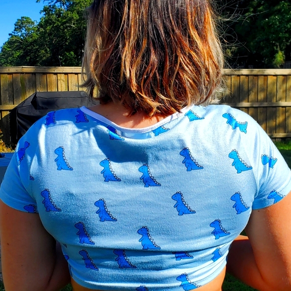 ButtonUp Crop Top - Picture 3 of 4